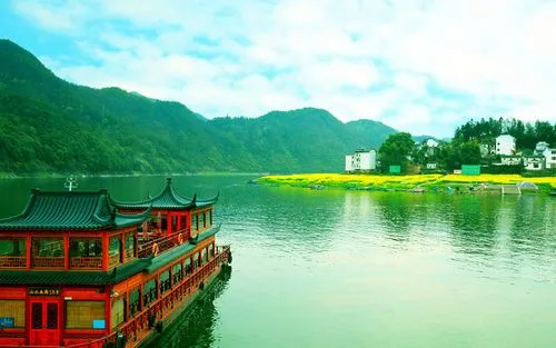 创新无人化智慧工厂